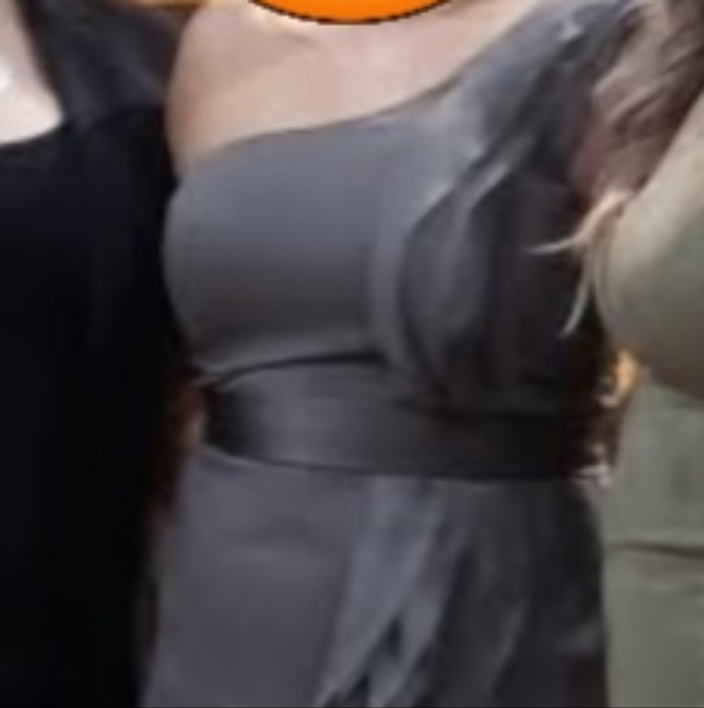 Dress - Picture 3 of 4